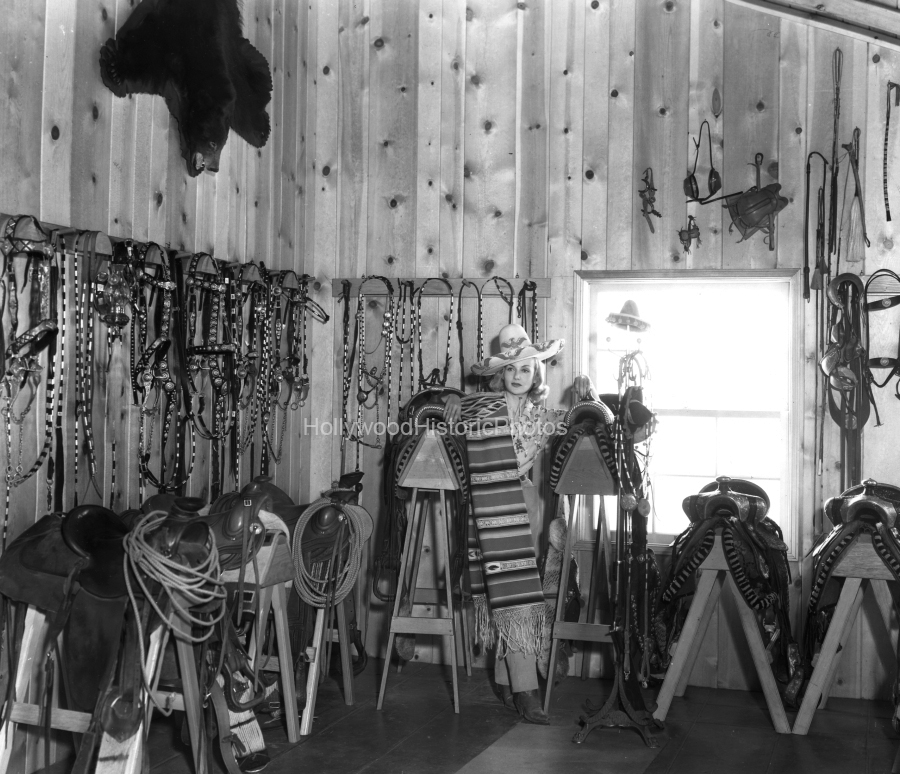 Agoura Hills 1936 Paramount Ranch Carole Lombard wm.jpg